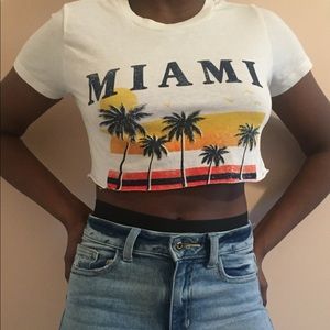 Forever 21 ‘‘Miami’’ crop top ✨
